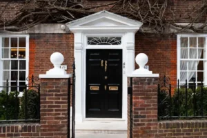 King's Court Cheyne Estate in the Heart of Chelsea from VILLAWAY®