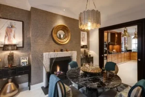 Royal Rose Residence Steps Away to Buckingham Palace from VILLAWAY®